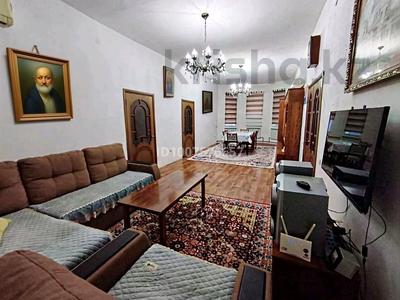 Отдельный дом · 7 комнат · 350 м² · 20 сот., Мик. арай 11 — Султан-бейбарса и Махамбета за 77 млн ₸ в 