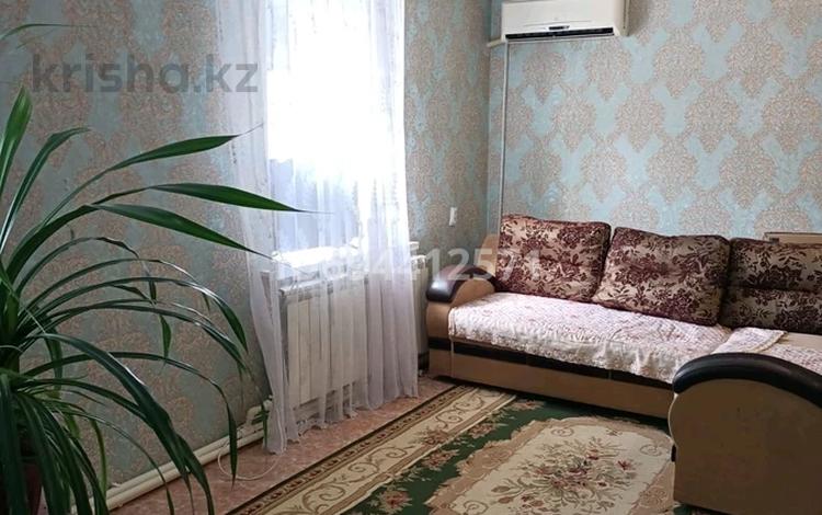 3-комнатная квартира · 63 м² · 3/3 этаж, мкр Жилгородок, Махамбетова 32 за 17 млн ₸ в Актобе — фото 2