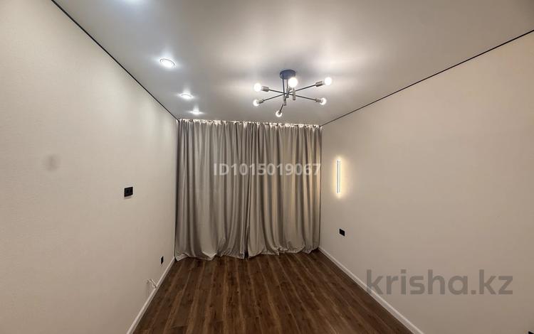 2-комнатная квартира · 45 м², мкр Куйгенжар, Мангилик ел 40/1 — Трюмфальная арка за 500 000 ₸ в Астане, Есильский р-н — фото 2