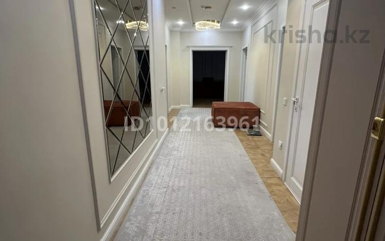 3-комнатная квартира · 122.7 м² · 7/14 этаж, Туран 52/1 — ул. Туран - ул. Бухар-Жырау за 110 млн ₸ в Астане, Нура р-н — фото 2