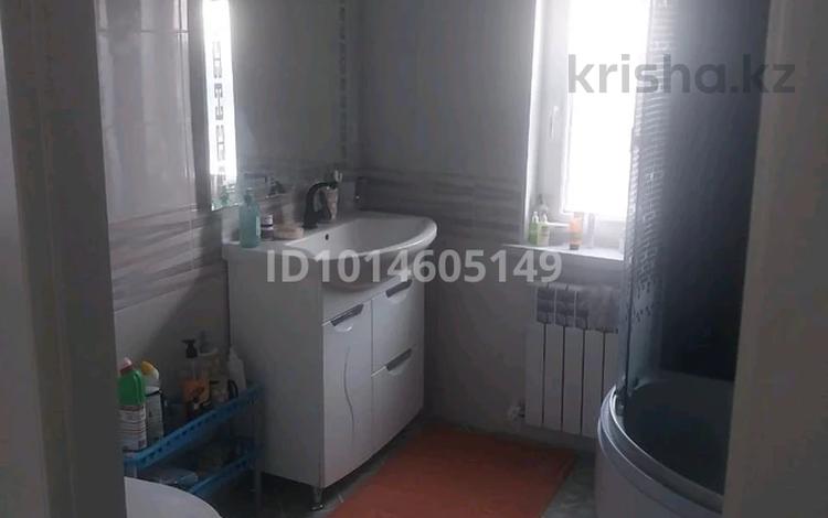 Отдельный дом · 3 комнаты · 100 м² · 8 сот., мкр. Алтын орда 69 — С/к Кара Алтын за 250 000 ₸ в Актобе — фото 2