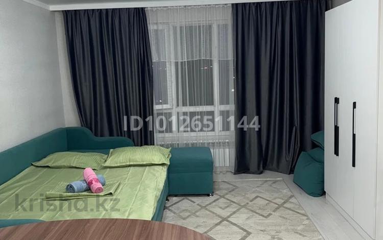 1-бөлмелі пәтер · 30 м² · 3/12 қабат, Ақкент ш/а. 97, бағасы: 2 000 ₸ в Алматы, Алатауский р-н — фото 2