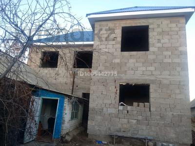 Отдельный дом · 4 комнаты · 150 м² · 4 сот., Рыскулбекова — Район парка за 45 млн ₸ в Уральске