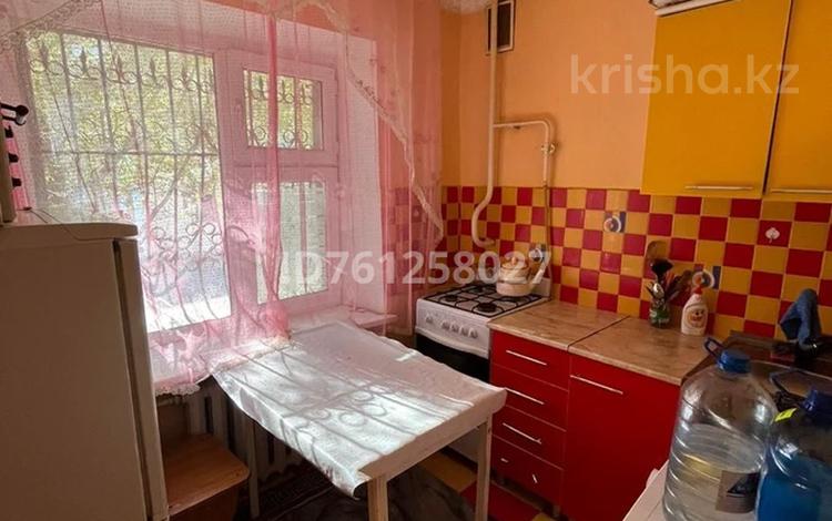2-бөлмелі пәтер · 37 м² · 1/5 қабат, мкр СМП 136 2, бағасы: 11.2 млн ₸ в Атырау — фото 3