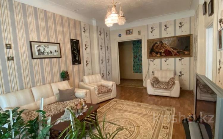 3-бөлмелі пәтер · 74.9 м² · 3/3 қабат, Старый город, шернияза, бағасы: 12 млн ₸ в Актобе — фото 4