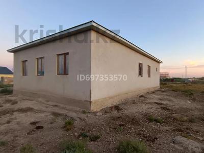 Отдельный дом · 5 комнат · 100 м² · 10 сот., Сарыкол б/н — Сарыкол за 10 млн ₸ в Махамбетах