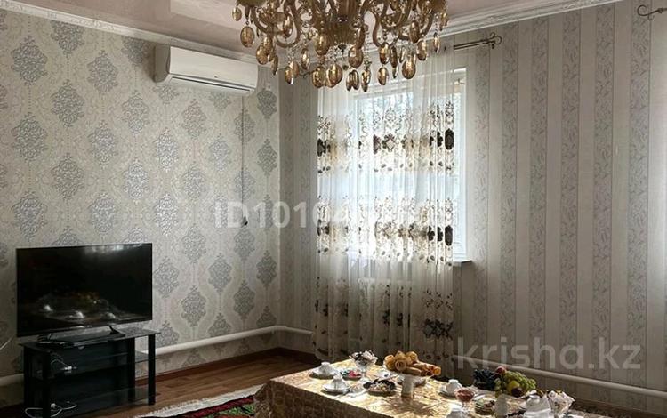 Отдельный дом · 3 комнаты · 100 м² · 5 сот., проспект Мерей 13 2 — Находится рядом с Aport Market за 55 млн ₸ в Атырау — фото 2