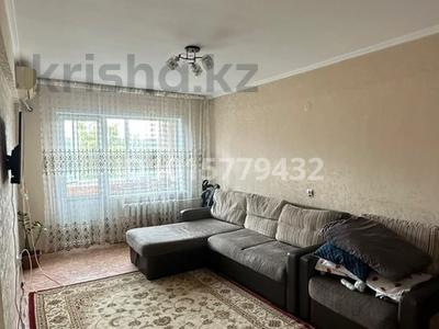 3-комнатная квартира · 66 м² · 5/5 этаж, Кабанбай батыр 126 — Центральный рынок за 250 000 ₸ в Усть-Каменогорске, Ульбинский
