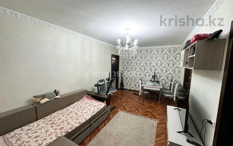 3-комнатная квартира · 47 м² · 2/5 этаж, мкр Юго-Восток, Мкр Юго-Восток, 29й микрорайон 2 за 170 000 ₸ в Караганде, Казыбек би р-н — фото 2