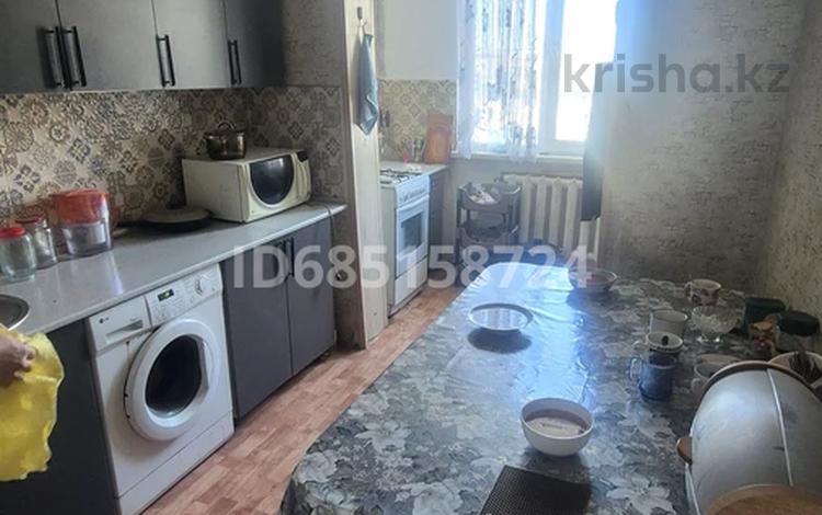 4-бөлмелі пәтер · 75 м² · 5/5 қабат, мкр Восток 90 — Возле Атлант магазин через дорогу пивзавод, бағасы: 32 млн ₸ в Шымкенте, Аль-Фарабийский р-н — фото 24
