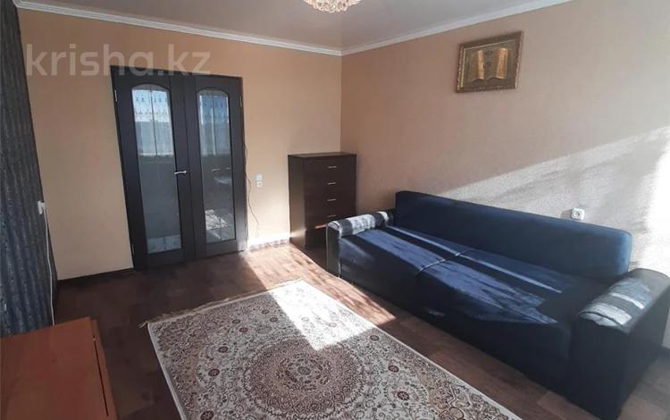 2-бөлмелі пәтер, 50 м², 8/9 қабат, мкр Юго-Восток, Гапеева 3/2, бағасы: 16.5 млн 〒 в Караганде, Казыбек би р-н — фото 2