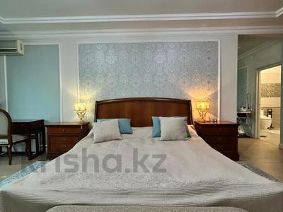 4-комнатная квартира · 190 м² · 5/17 этаж, мкр Самал-3, Самал 22 за 250 млн 〒 в Алматы, Медеуский р-н