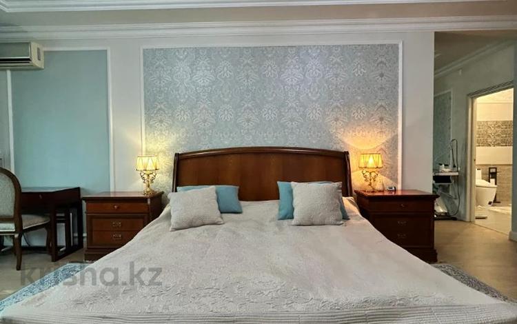 4-бөлмелі пәтер · 190 м² · 5/17 қабат, мкр Самал-3, Самал 22, бағасы: 190 млн ₸ в Алматы, Медеуский р-н — фото 10