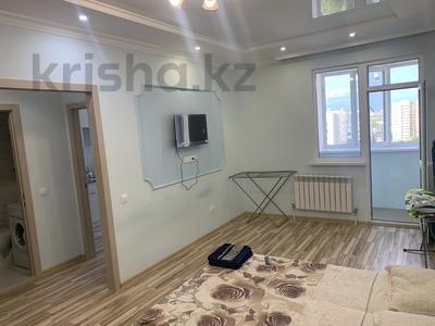 1-комнатная квартира, 42 м², 11/11 этаж посуточно, Тауельсиздик 34/10 — Момышулы за 12 000 〒 в Астане, Алматы р-н