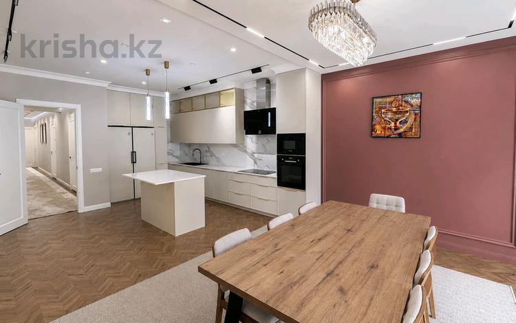 4-комнатная квартира · 236 м² · 4/5 этаж, мкр Ерменсай, Ушкемпирова 42 за 1.5 млн ₸ в Алматы, Бостандыкский р-н — фото 12