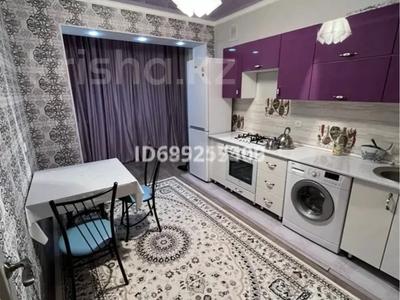 Продажа квартир в Мангистауской обл.: 1-комнатная квартира · 40 м² · 5/6 этаж, 32В мкр 12 за 10 млн 〒 1-комнатная квартира · 40 м² · 5/6 этаж, 32В мкр 12 за 10 млн 〒 в Актау