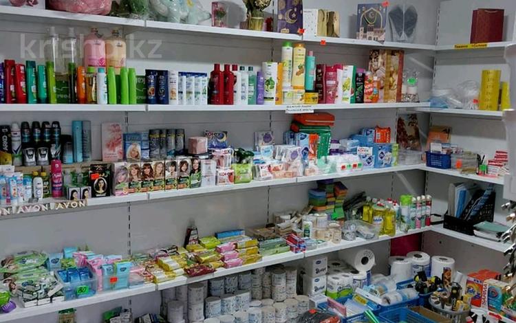Магазины и бутики · 17 м² за 200 000 ₸ в Актобе, мкр 8 — фото 2