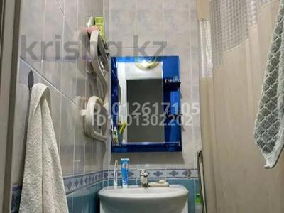 2-бөлмелі пәтер · 47 м² · 3/5 қабат, Есенберлина 45 — Дом одежды, бағасы: 13.5 млн ₸ в Жезказгане