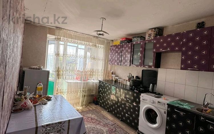 1-комнатная квартира · 36 м² · 5/5 этаж, 4 мкр 5 за 8.5 млн 〒 в Талдыкоргане, мкр Жастар — фото 2