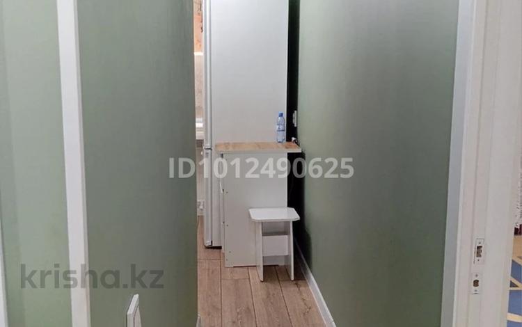 2-бөлмелі пәтер · 50 м² · 5/5 қабат, Аль-Фараби 88, бағасы: 12 млн ₸ в Кентау — фото 2