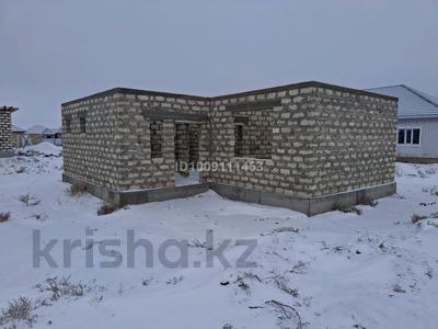 Участок · 8 соток, мкр Зарослый, 17 көще 39 ұй — улица угловая ,удобно под магазин! за 5.8 млн ₸ в Атырау
