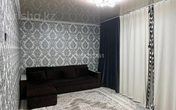 3-бөлмелі пәтер, 60 м², 5/5 қабат, Тауельсиздик, бағасы: 9 млн 〒 в Текели — фото 2