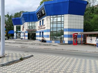 Свободное назначение, офисы, магазины и бутики, склады, общепит, салоны красоты, бани, гостиницы и зоны отдыха, медцентры и аптеки, образование, развлечения · 728 м² за 420 млн 〒 в Усть-Каменогорске, Ульбинский