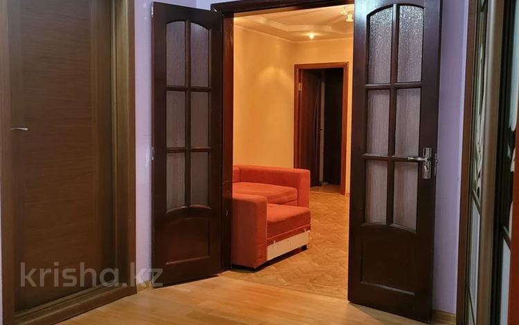4-бөлмелі пәтер · 79 м² · 4/5 қабат, мкр Юго-Восток, бағасы: 34 млн ₸ в Караганде, Казыбек би р-н — фото 2
