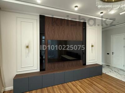 3-комнатная квартира · 130 м² · 2/11 этаж, Кайым Мухамедханов 11 за 120 млн 〒 в Астане, Нура р-н