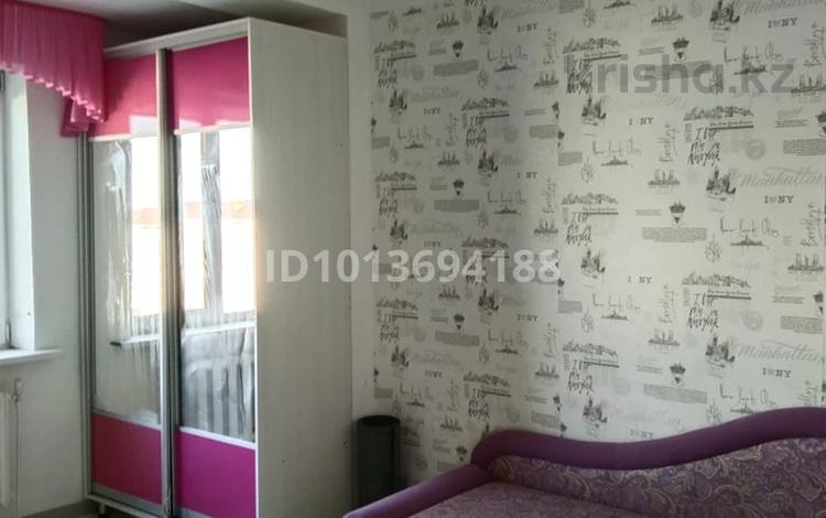 2-комнатная квартира · 70 м² · 6/9 этаж, 10мкр 21 за 23 млн ₸ в Аксае — фото 2
