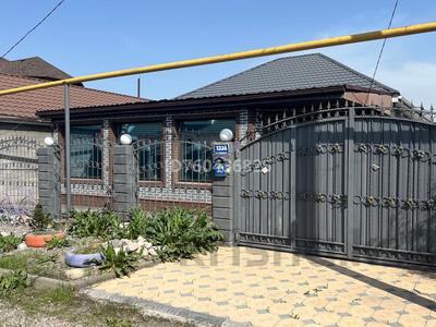 Продажа домов и дачи в Алматинской обл.: Отдельный дом · 4 комнаты · 150 м² · 3.3 сот., 36 — 36 пересечение 22 за 45 млн 〒 Отдельный дом · 4 комнаты · 150 м² · 3.3 сот., 36 — 36 пересечение 22 за 45 млн 〒 в Жана куате