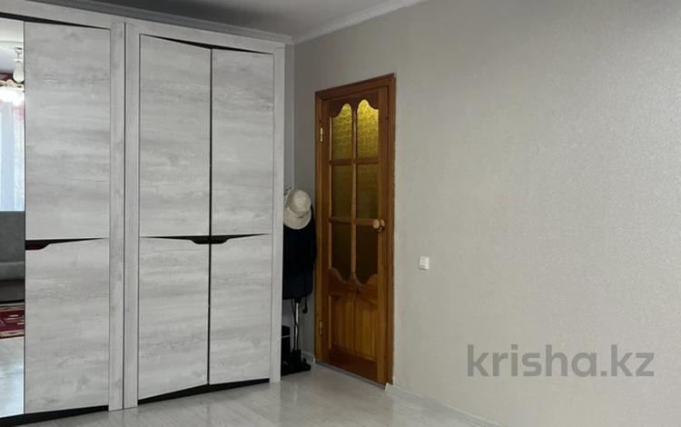 3-бөлмелі пәтер · 60.1 м² · 2/5 қабат, Строитель, бағасы: 21 млн ₸ в Уральске — фото 3