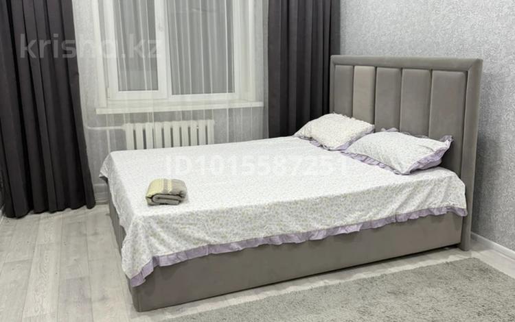1-комнатная квартира · 40 м² · 3/9 этаж, мкр Кунаева 51 за 11 000 ₸ в Уральске — фото 2