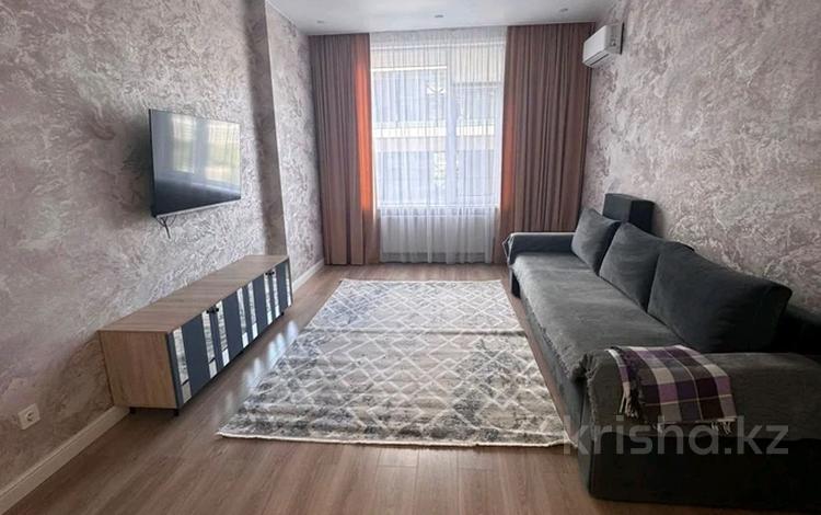 2-комнатная квартира · 70 м² · 10/21 этаж, Достык 8/2 за 400 000 ₸ в Астане, Есильский р-н — фото 2