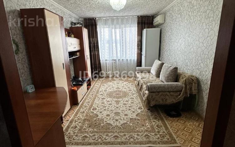 2-комнатная квартира, 54 м², 9/9 этаж помесячно, Центральный 52