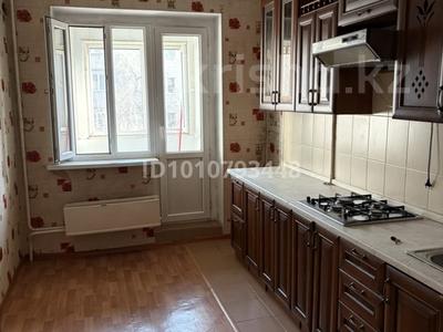 3-комнатная квартира · 68 м² · 4/5 этаж, Байсеитова 46 за 200 000 ₸ в Боралдае (Бурундай), мкр Водник-1