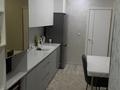 3-бөлмелі пәтер · 70 м² · 2/4 қабат, Өркен 34 — 5мкр 34дом 2ші етаж 3 болме ремонтпен уй сатылад барлык жерге жакын мебелдер калад, бағасы: 24 млн ₸ в Жанаозен