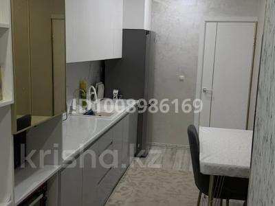 3-бөлмелі пәтер · 70 м² · 2/4 қабат, Өркен 34 — 5мкр 34дом 2ші етаж 3 болме ремонтпен уй сатылад барлык жерге жакын мебелдер калад, бағасы: 24 млн ₸ в Жанаозен
