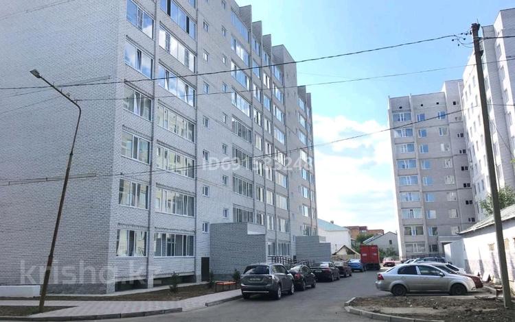 2-комнатная квартира, 52 м², 8/9 этаж, Дюсенова 138/1 — Толстого