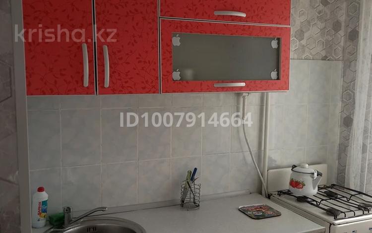 1-комнатная квартира · 32 м² · 3/5 этаж, мкр 8 290/2 — Братьев Жубановых ул.Кошкарбаева за 120 000 ₸ в Актобе — фото 2