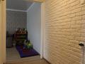 2-бөлмелі пәтер · 43 м² · 5/5 қабат, досмухамедова 9, бағасы: 31.5 млн ₸ в Алматы, Алмалинский р-н — фото 2