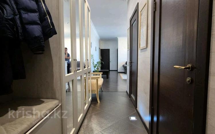 3-бөлмелі пәтер · 130 м² · 7/18 қабат, Шевченко, бағасы: ~ 98 млн ₸ в Алматы, Алмалинский р-н — фото 2