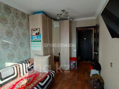 Пәтерлер в Карагандинской обл.: 2-бөлмелі пәтер · 43 м² · 5/5 қабат, Майкудук, 16й микрорайон 26 — 76 школа, бағасы: 110 000 〒 2-бөлмелі пәтер · 43 м² · 5/5 қабат, Майкудук, 16й микрорайон 26 — 76 школа, бағасы: 110 000 〒 в Караганде, Алихана Бокейханова р-н