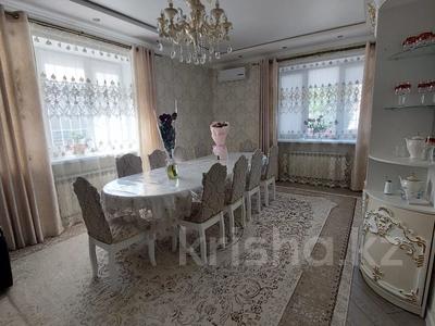 3-комнатная квартира, 104 м², 1/10 этаж, мкр. Алтын орда, Газизы Жубановой за 41 млн 〒 в Актобе, мкр. Алтын орда