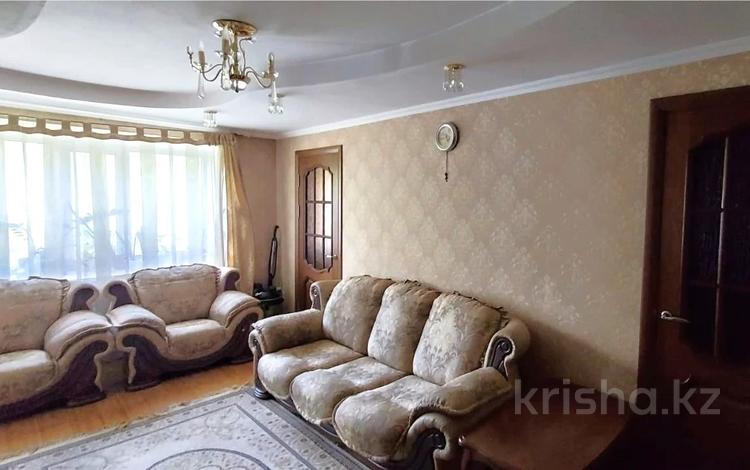 2-бөлмелі пәтер · 39 м² · 3/3 қабат, Жаңа қала ш/а., Пассажирская 13, бағасы: 16.5 млн ₸ в Караганде, Казыбек би р-н — фото 2