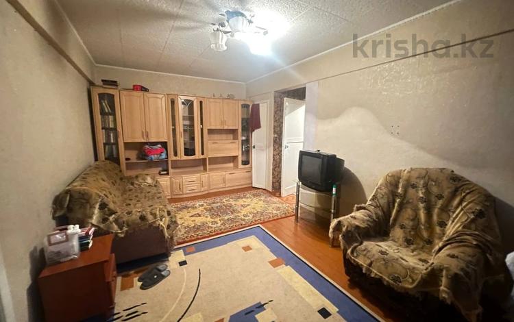 3-комнатная квартира · 60 м² · 4/5 этаж, Кабанбай Батыра 136 за 17.5 млн ₸ в Усть-Каменогорске — фото 2