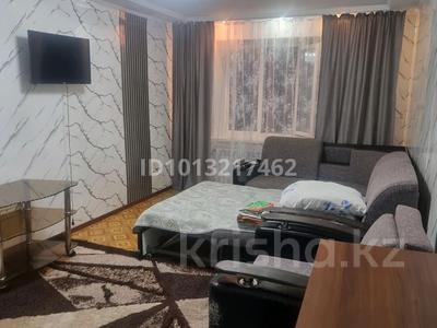 2-комнатная квартира · 54 м² · 4/5 этаж, Достык 13 — Окжетпесская школа имени Сейфуллина за 13 000 ₸ в Бурабае