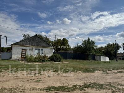 Жеке үй · 5 бөлме · 250 м² · 20 жүзд., Набережная 11/1, бағасы: 8.5 млн ₸ в Аманат