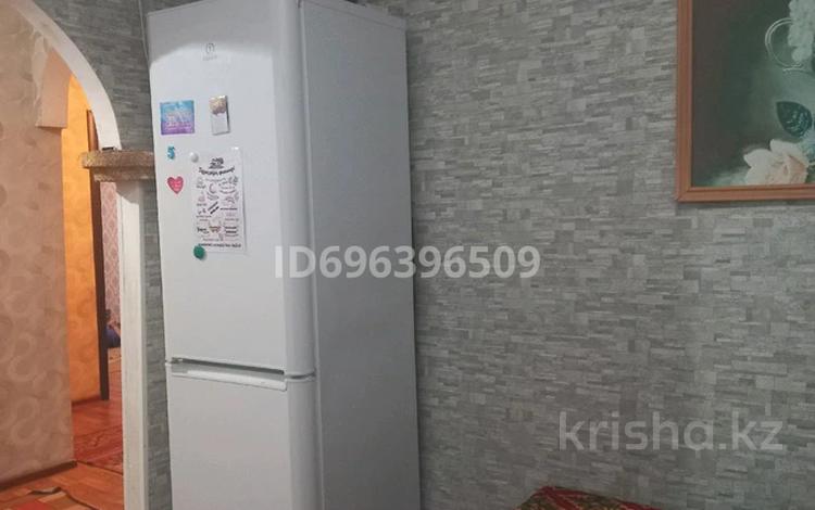 Часть дома · 4 комнаты · 11.1 м² · 4 сот., Сарыарка, Буки хан 99 — Магазин аере за 25 млн 〒 в Деркуле — фото 2