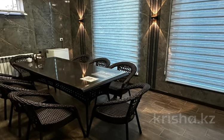 Бани, гостиницы и зоны отдыха · 140 м² за 52 млн ₸ в Актобе, мкр. Курмыш — фото 2